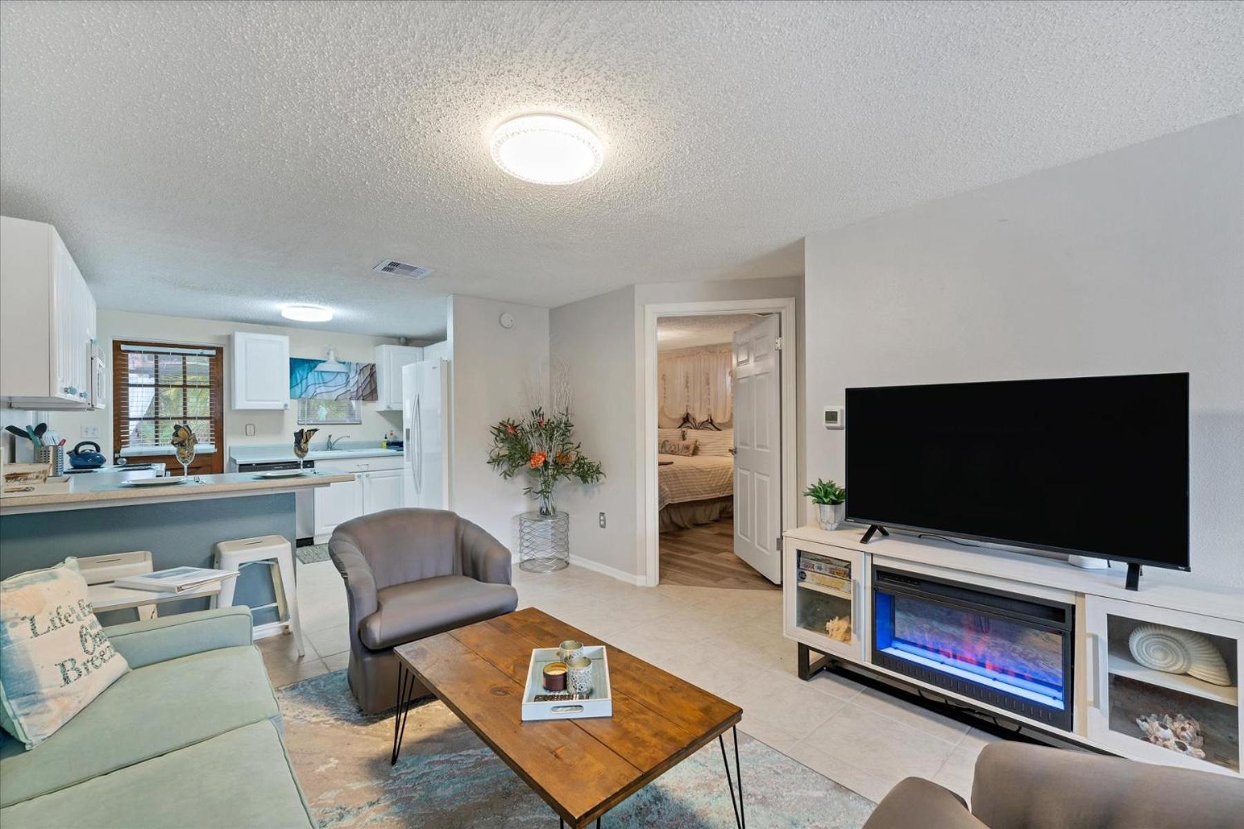 Beach Cottage With Heated Pool Just Off Siesta Key ساراسوتا المظهر الخارجي الصورة