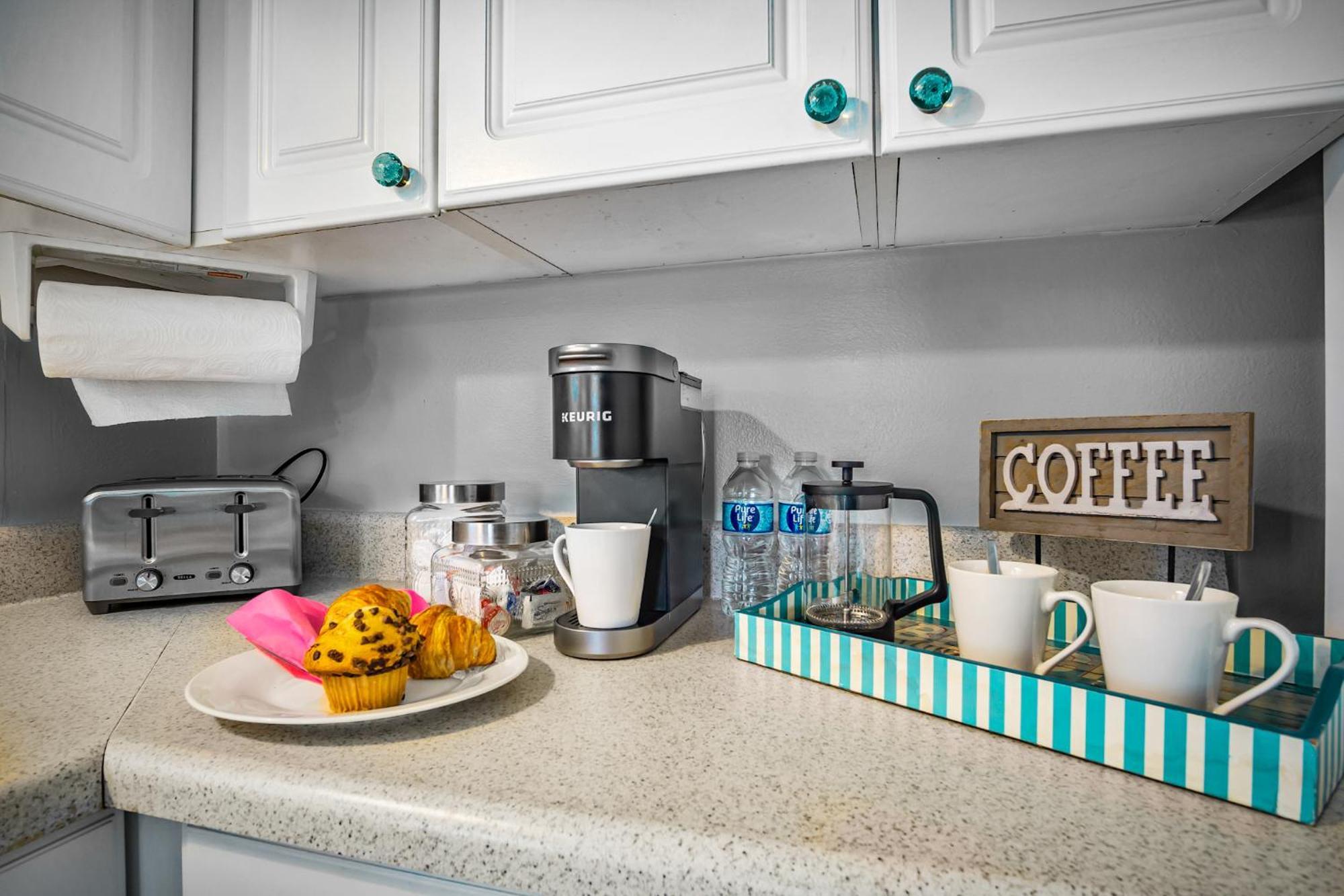 Beach Cottage With Heated Pool Just Off Siesta Key ساراسوتا المظهر الخارجي الصورة
